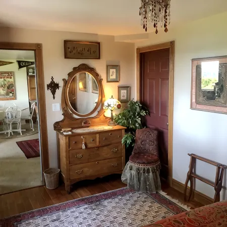Serene Mountain Top Views overlooking Hudson River and Surrounding Highlands