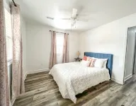 Historic Home by Dogwood Lake/Glendale - Homestays