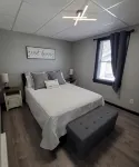 Charming building with 1 bedroom and AC, WiFi in serene Whitehall - Wifi