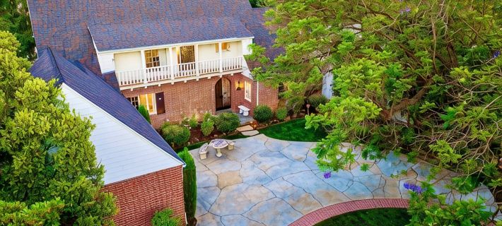 5-Min Walk to Rose Bowl - Luxe Estate! Hotels in Pasadena