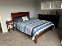 Cozy Beach Cottage. Great lake views. Lake access! Sleeps 6 efficiently. - Wifi
