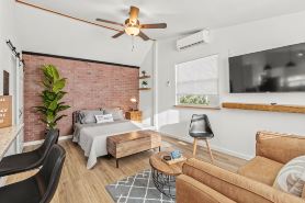 Spacious Industrial Style Guesthouse