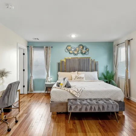 Contemporary 3bds near NYC / EWR with free parking