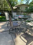 Contemporary home in quiet neighborhood with pool & great back yard close to all - Wifi