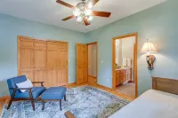 Modern Home in the Heart of Murphy, Hi-Tech Massage Chair, Jetted Tub, KING Bd! - Wifi