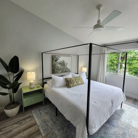 Enjoy Coastal Townhome w/ sunset views! Near The Gulf’s most popular beaches!