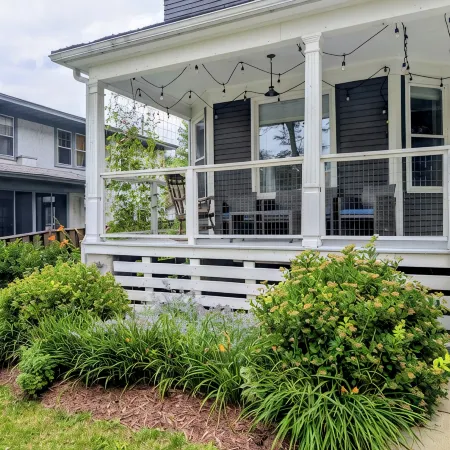 Historic Home w/ Large Kitchen-Comfy Beds-Laundry