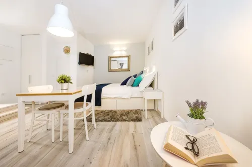 Navis Luxury Apartments - Pet friendly