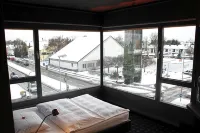 Kult Hotel - 4 ดาว