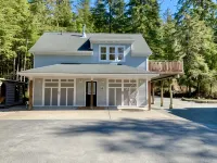 “The Cove” A Quiet Retreat Between Alaskas Ocean and Forest - Butik