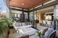 9 Million Luxury Residence at “Monarch on the Park”Downtown Aspen with Parking - 5つ星