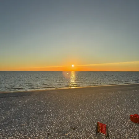 St Augustine Beach Condo steps from the beach!