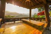 Hadong Mulkkot Gardens Pension - موقف سيارات