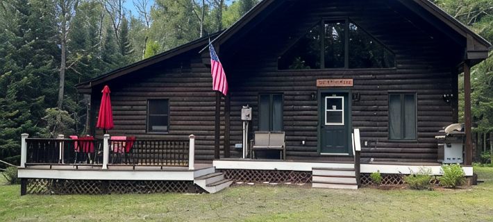 Cozy Cabin located in Columbia, NH Hotels in Coos County