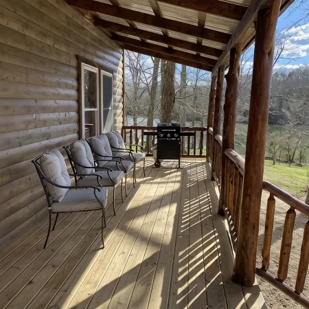 Brand New Lakefront Cabin with hot tub close to Ark Encounter