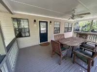 Guest House in the Heart of Old Town Daphne, AL - 3-Star