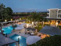 Amalias Hotel - Pools