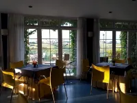 Arha Villa de Suances - Antiguo Albatros - breakfast