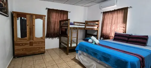 Nanda Parbat Hostal - bar