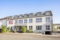 Amedia Frankfurt Russelsheim Trademark Collection by Wyndham - parking