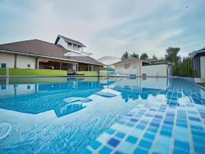 Jungle Bay Resorts & Spa