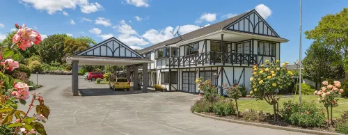 Kingswood Manor Motel - 3-Star