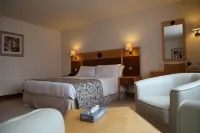 Ivy House Country Hotel - parking