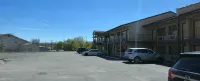 Travelers Inn Winston-Salem University - parking