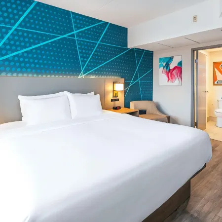 Comfort Suites Hotels in London