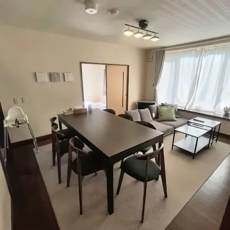 FURANO RETREAT