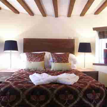 Ye Olde Red Lion Rooms