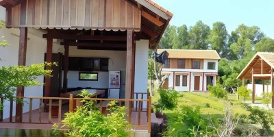 CocoPalm Villa Near Beach - Palm Room