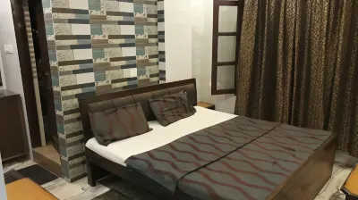 Hotel Grand Hotels in Dehradun