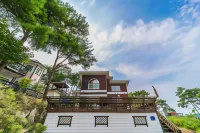 Taean (Anmyeondo) Geuttaegeu Pension Hotels near Gonam Shell Mound Museum