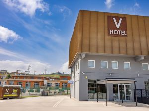 V HOTEL