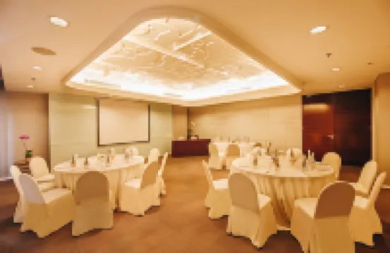 JS Luwansa Hotel & Convention Center