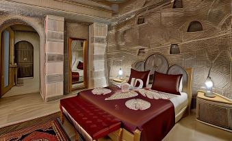 Hera Cave Suites