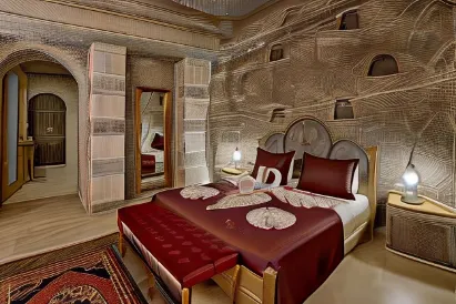 Hera Cave Suites