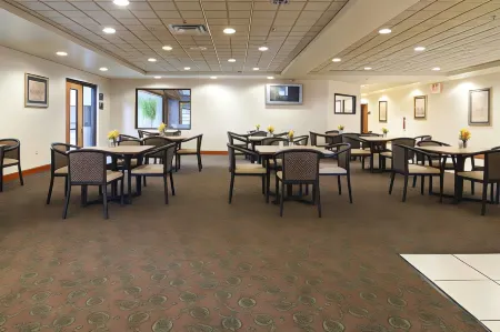 Wingate by Wyndham Coon Rapids