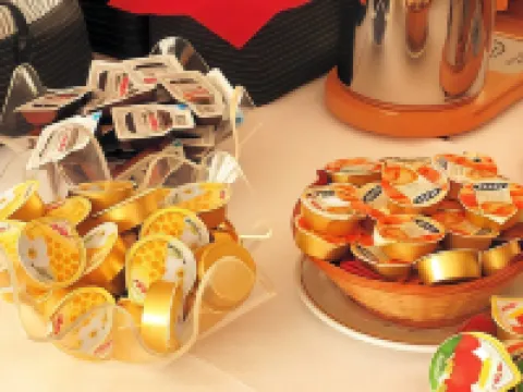 ホテル ヴァイセス クロイツ インターラーケンのホテル