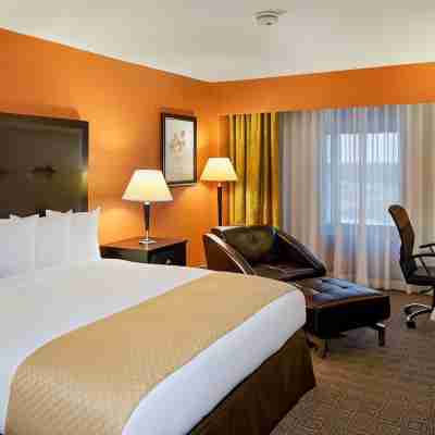 DoubleTree by Hilton Hotel Springfield Rooms