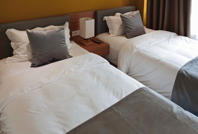 Chill Twin Room Sans Hotel at The Luxebridge Suites Davao Photo