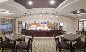 Holiday Inn Express & Suites Palatka Northwest