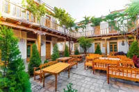 Grand Nodirbek Boutique Hotel Hotels near Talipach Gates