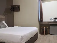 SH Hotel Kota Damansara Hotels near The Strand Mall
