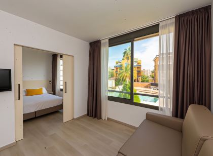 Apart-hotel Atenea Park | Apartamentos turísticos Vilanova i la Geltrú
