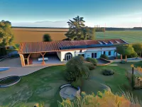 La Garoffe Hotels in L'Isle-Jourdain