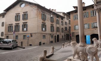 BnButler - Bergamo - Via Simone Mayr 2