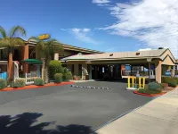 Super 8 by Wyndham Salinas Hotels in Salinas