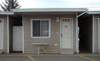 Paddock Inn